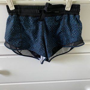Lululemon Hotty Hot shorts
